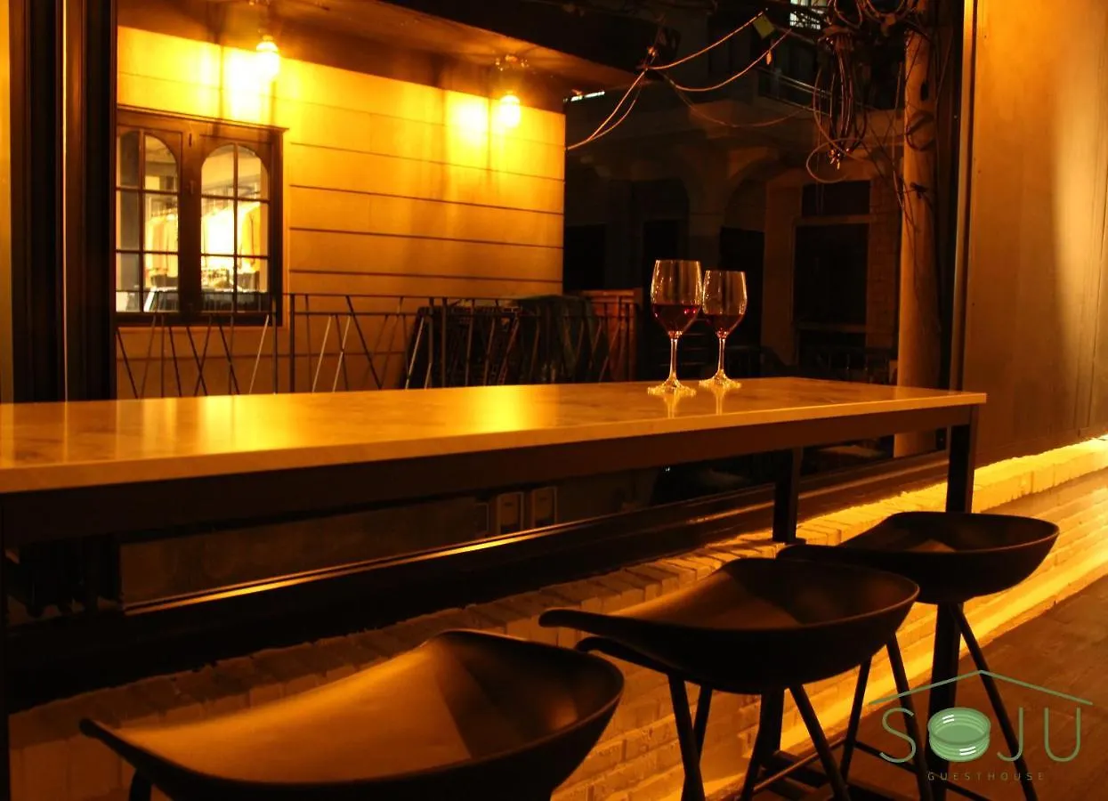 Guest house Hongdae 4Min Soju House Hotel Seoul